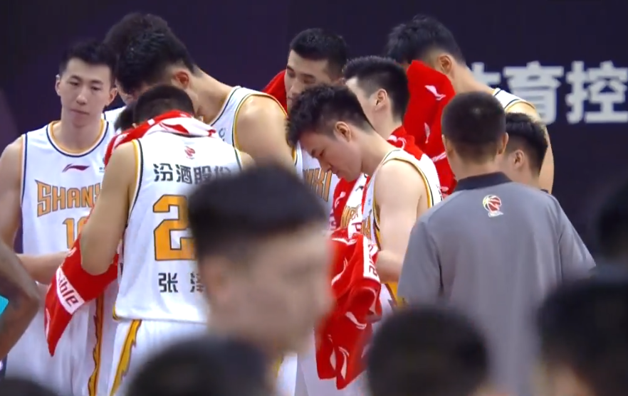 Kaiyun Sports-关于广州队内部会议纪要流出：关键时刻队长鼓劲；NBA总决赛使命明确；年轻球员得到机会的信息